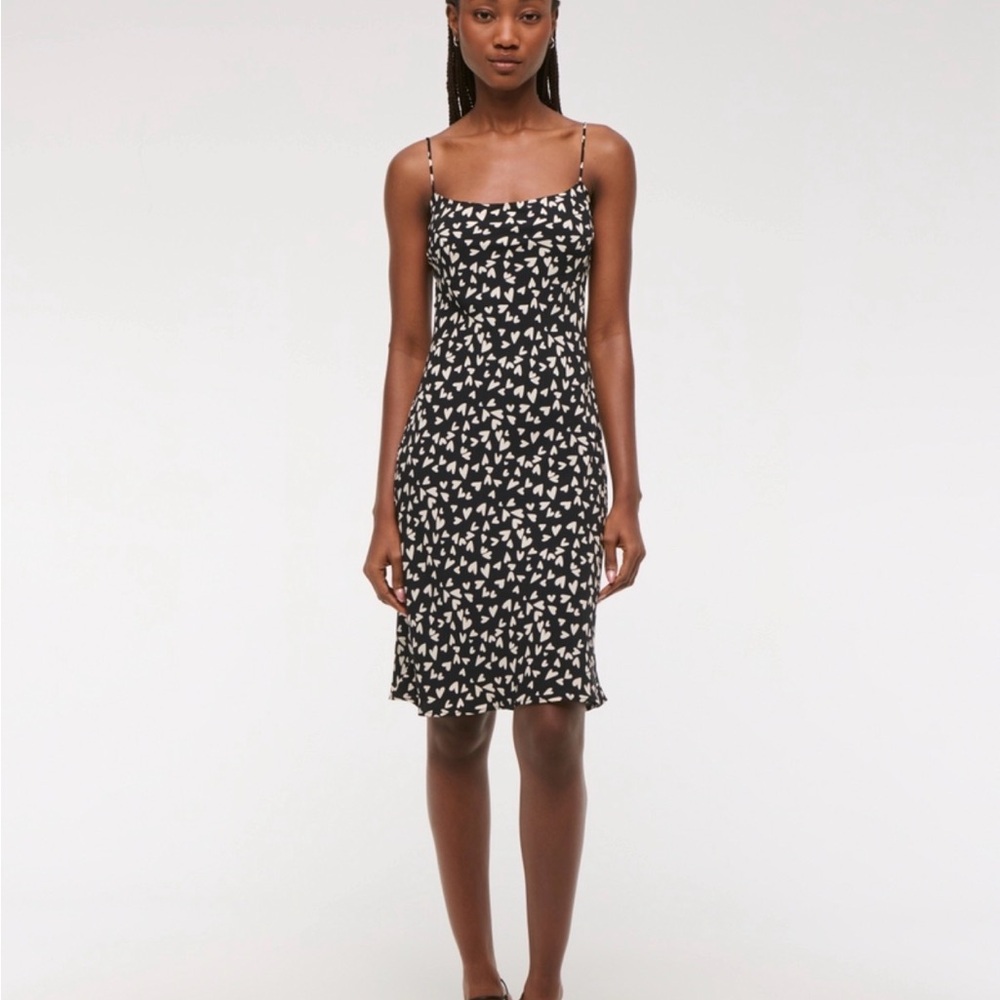 Abercrombie & Fitch “Julia” Knee Length Mini Slip Dress—SIZE M LIKE NEW